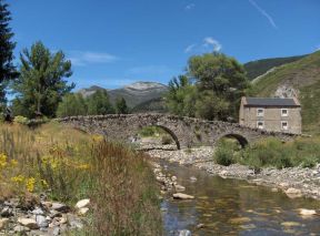 Valdelugueros Qué ver y dónde dormir
