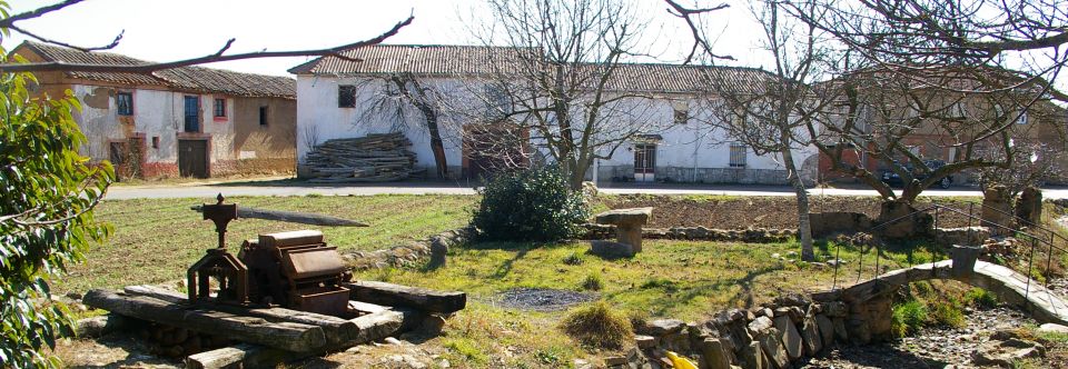 Foto de Ermita de San Esteban en Villamejil, León