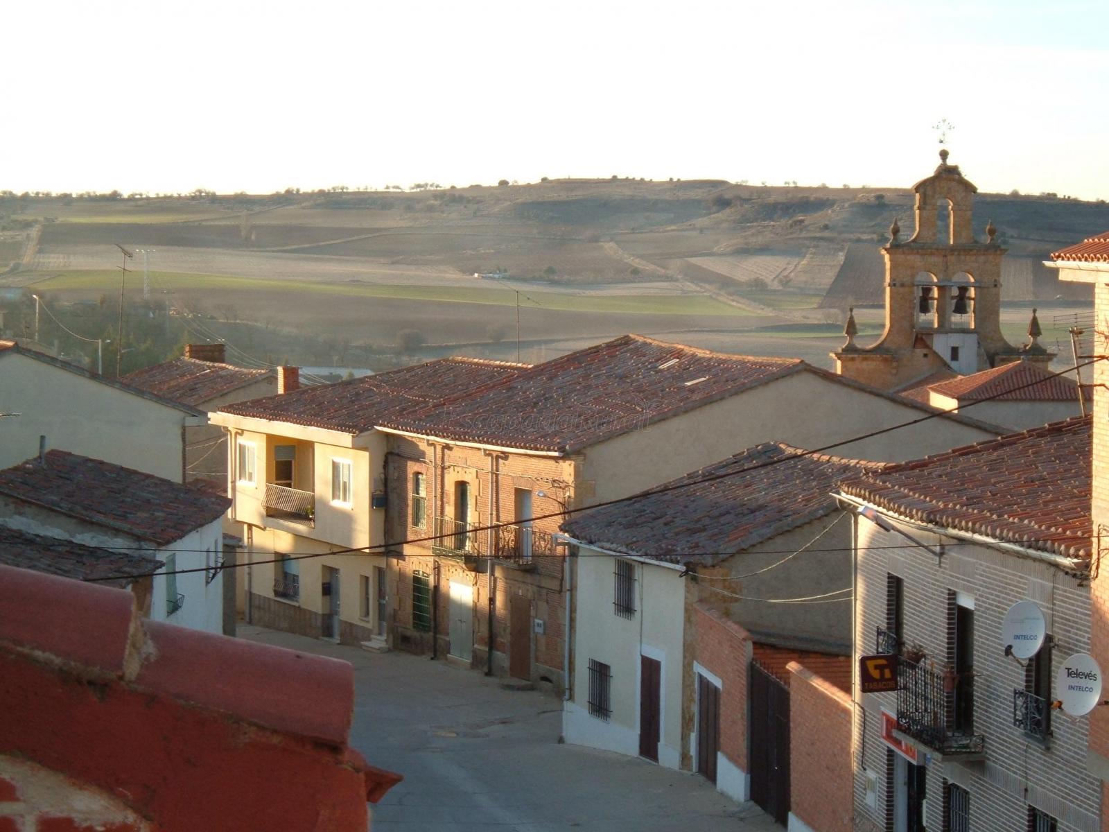 Casas Rurales con Piscina en Sanzoles | ✓ Reserva tu alojamiento