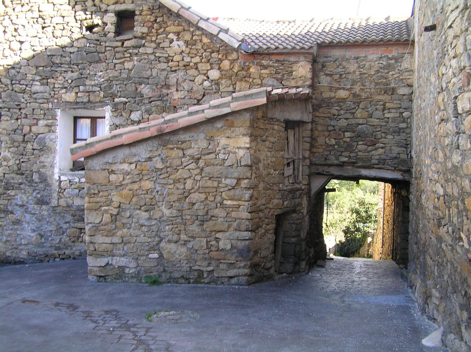 Espluga (Huesca) Qué ver y dónde dormir