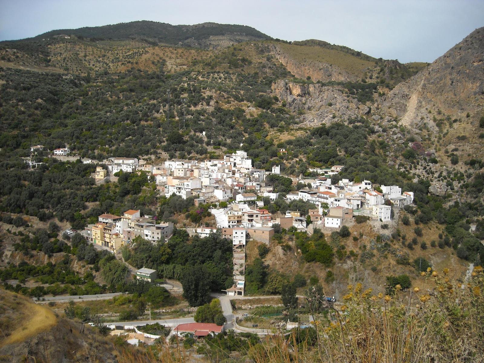 Ízbor (Granada): Qué ver y dónde dormir