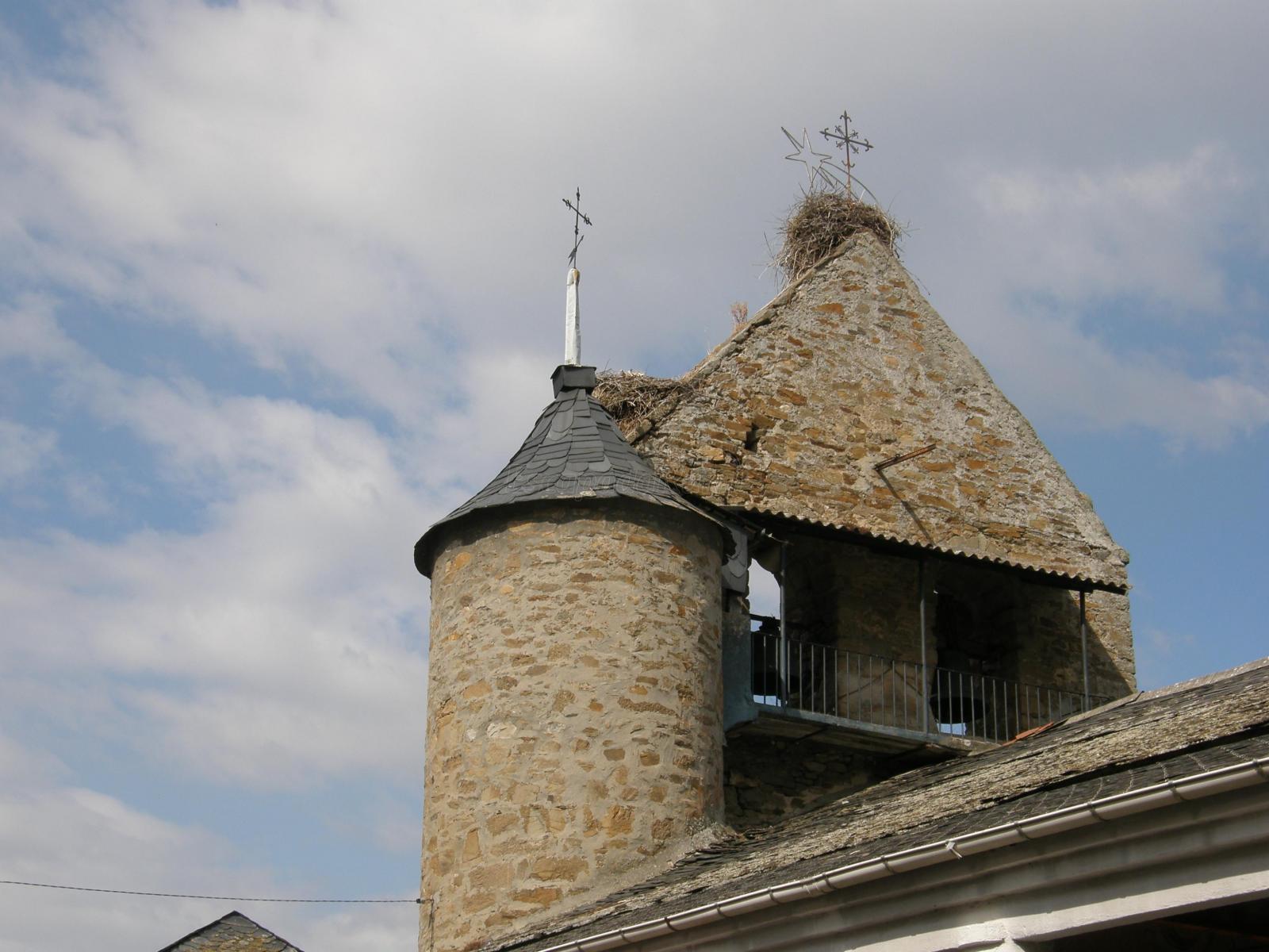 Albares de la Ribera (León) Qué ver y dónde dormir