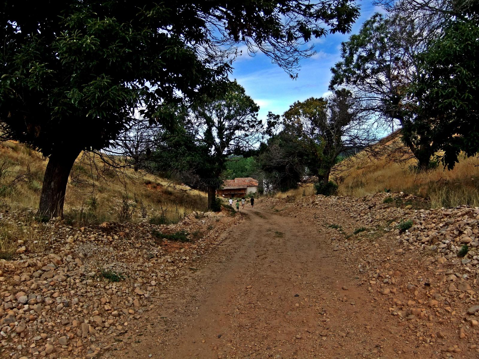 Villaviciosa de la Ribera (León) Qué ver y dónde dormir