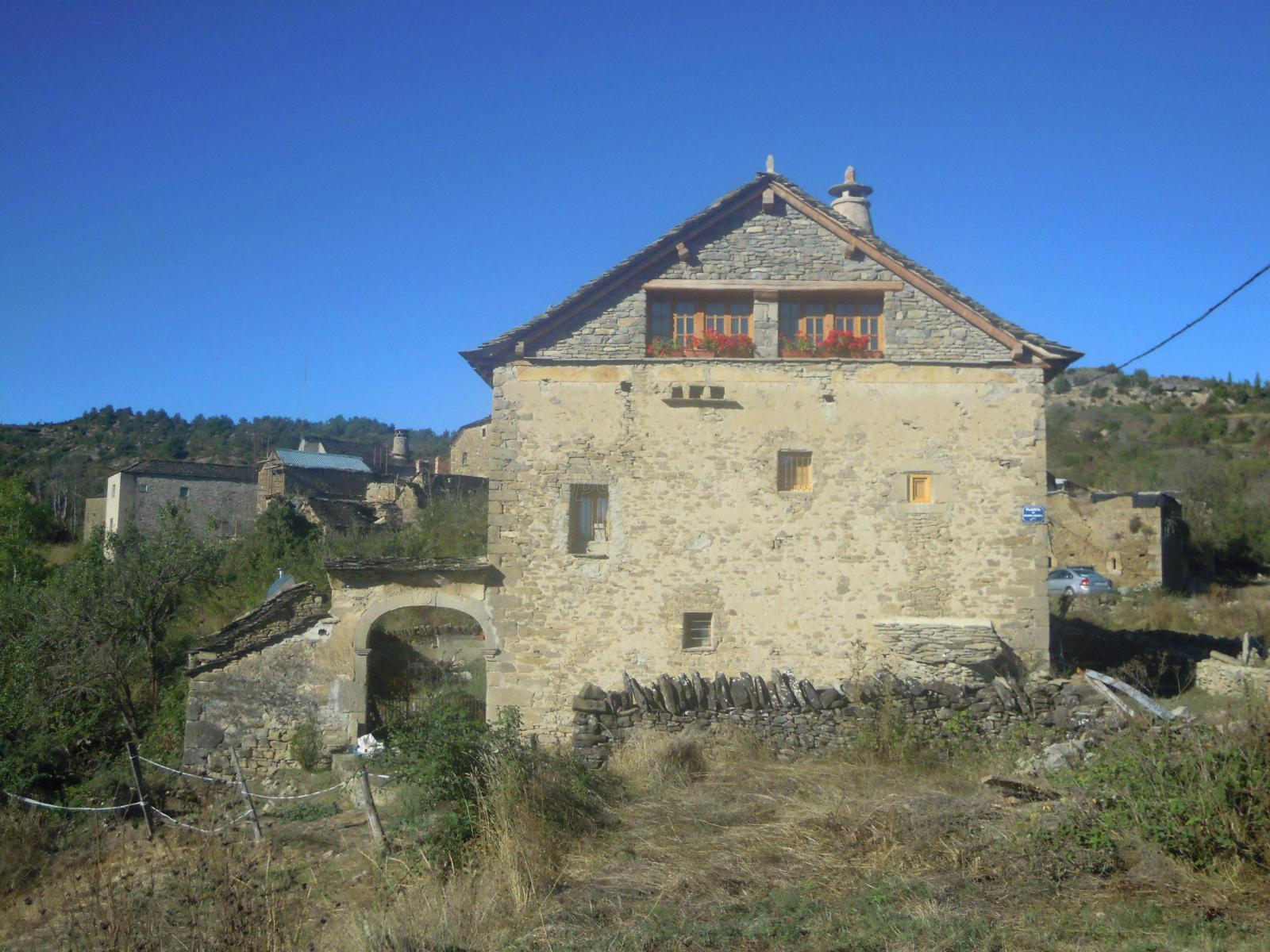 Lasaosa (Huesca) Qué ver y dónde dormir
